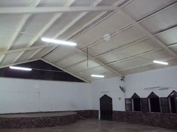 Aislación de salón de fiestas en Maciel